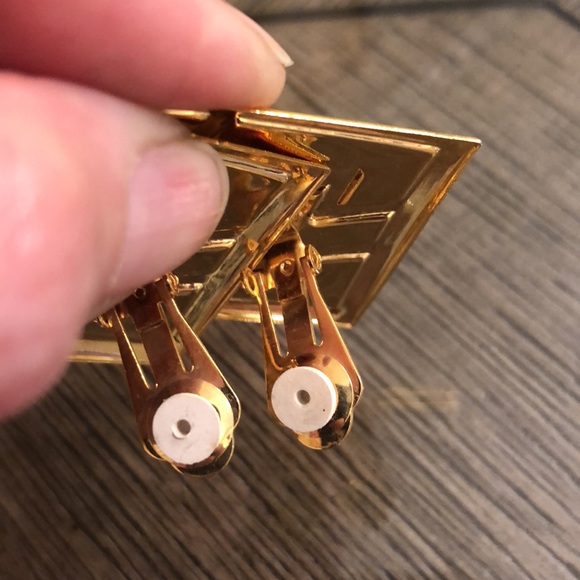 Vintage Lightening Zig Zag Red & Ivory Clip Earrings - Picture 8 of 12